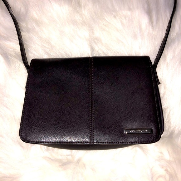 Dark Brown Cross Over Purse Liz Claiborne - Picture 1 of 3